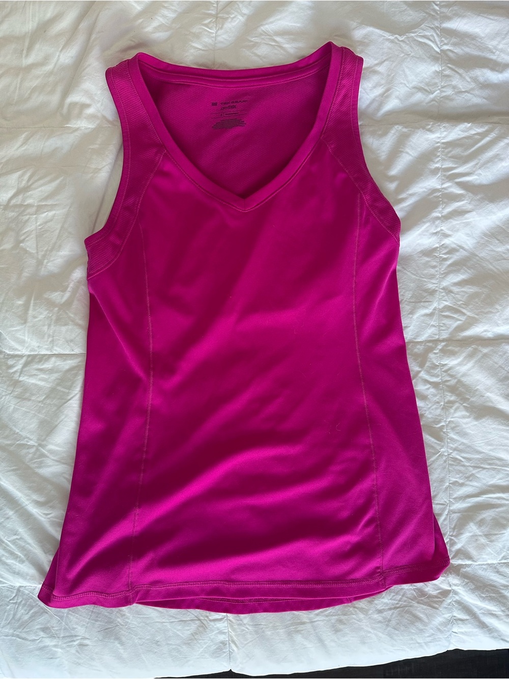 tek gear Women's V-Neck Active Tank Top in Magenta